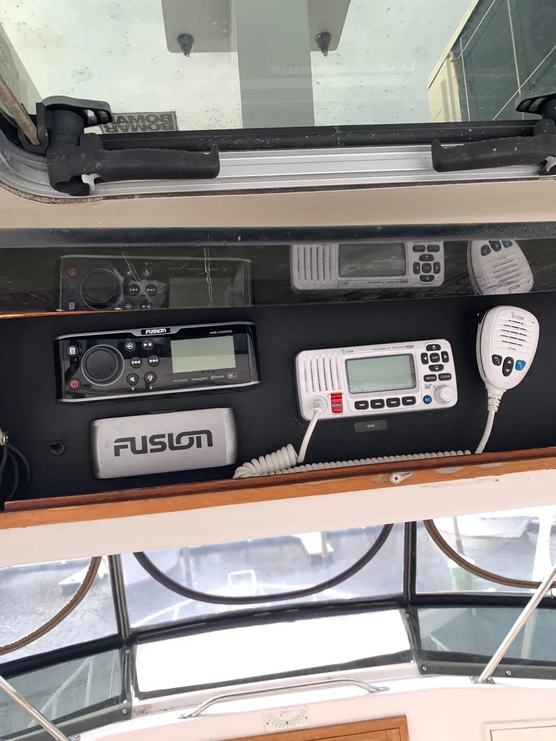 Slide: The Image of Control panel of a 1985 Ocean Yachts 55 Super Sport boat. - 15