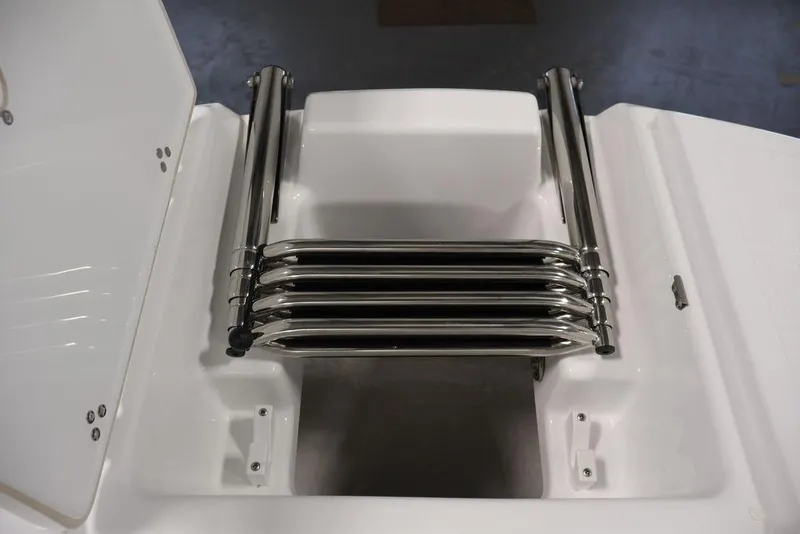 Slide: The Image of 2026 Four Winns HD3 boat with a stainless steel retractable ladder. - 34