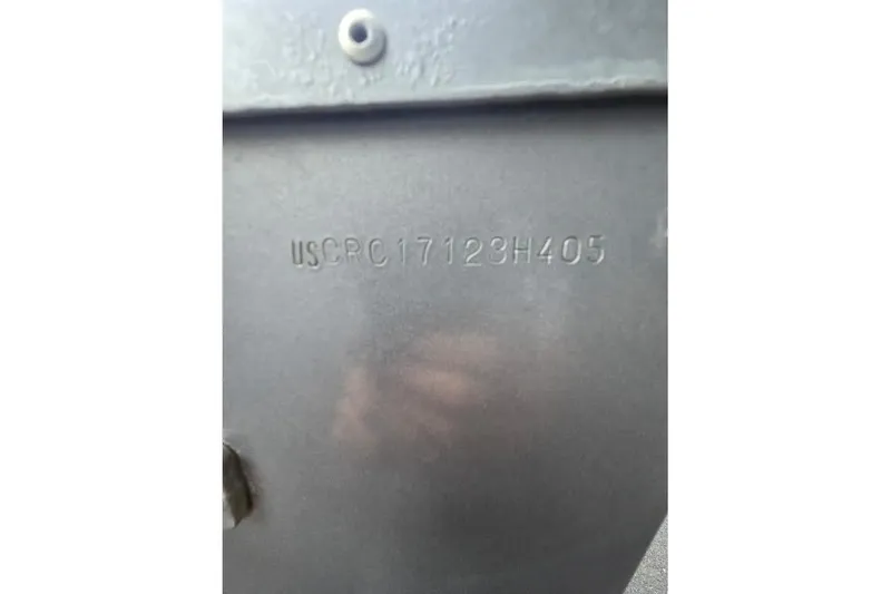 Slide: The Image of Hull identification number on 2005 Crestliner Sportsman 16 boat. - 5