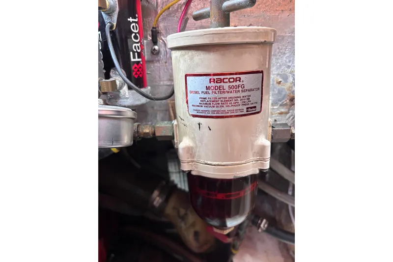 Slide: The Image of Racor Model 500FG diesel fuel filter on 1985 Transpacific Marine Pacific Eagle 32. - 36
