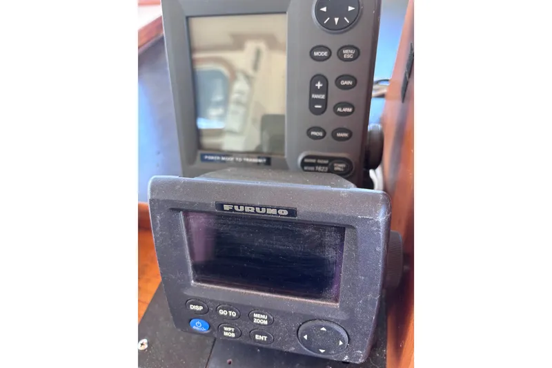 Slide: The Image of Navigation equipment on a 1985 Transpacific Marine Pacific Eagle 32 boat. - 46