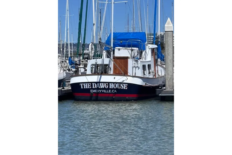 Slide: The Image of 1985 Transpacific Marine Pacific Eagle 32 boat named "The Dawg House" docked in Emeryville, CA. - 47