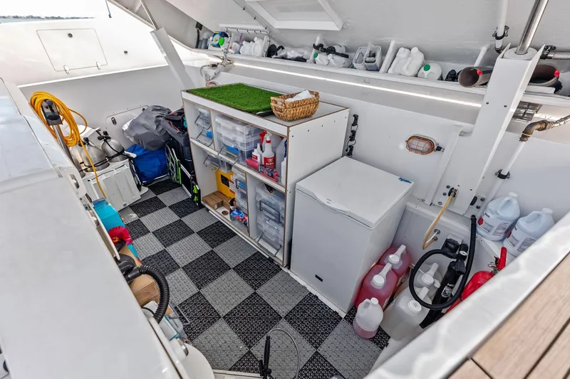 Slide: The Image of Custom Navetta 33 2023 - 135
