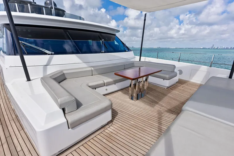 Slide: The Image of Custom Navetta 33 2023 - 34