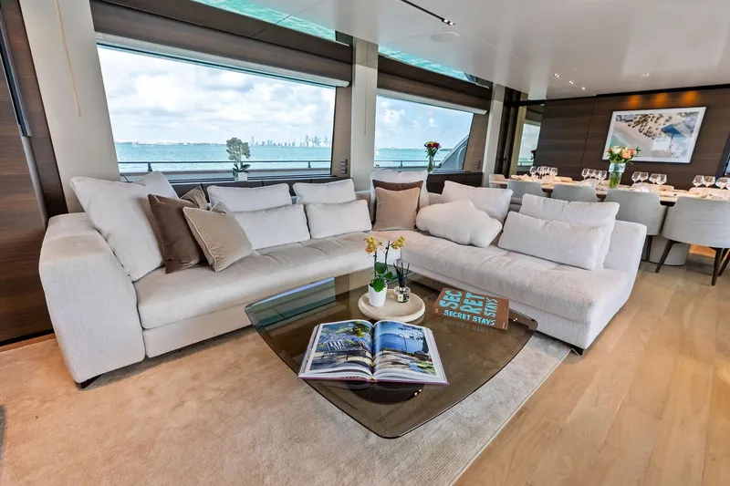 Slide: The Image of Custom Navetta 33 2023 - 55