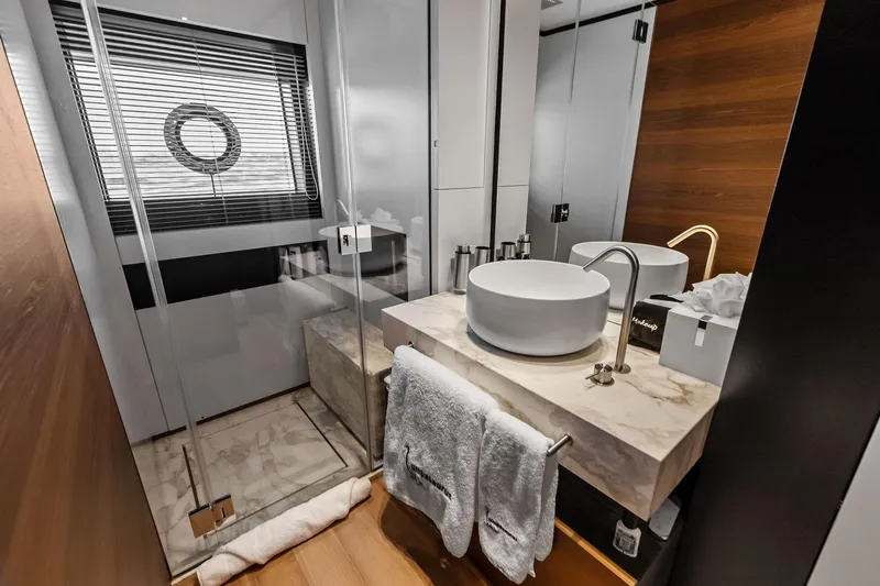 Slide: The Image of Custom Navetta 33 2023 - 94