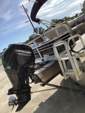 Slide: The Image of Sun Tracker Fishing Barge DLX 20 2020 - 47