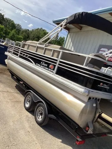 Slide: The Image of Sun Tracker Fishing Barge DLX 20 2020 - 49