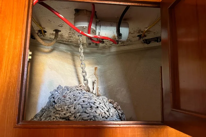 Slide: The Image of Anchor chain storage in 1989 Ocean Alexander 440 Sundeck CPMY yacht. - 20