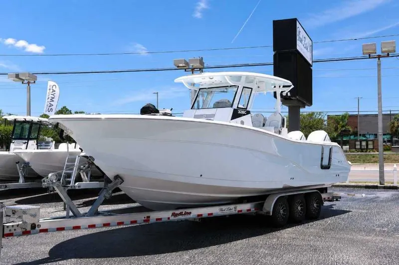 Slide: The Image of Sea Fox 328 Commander 2026 - 14