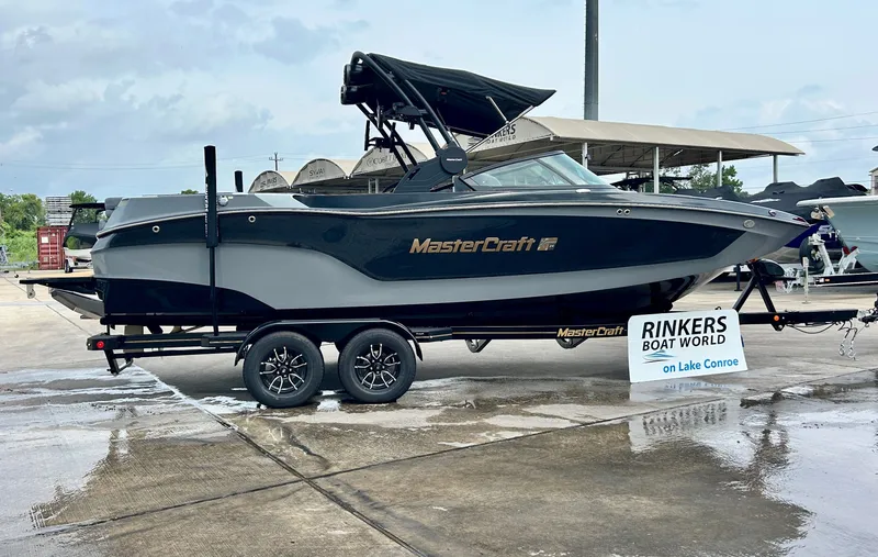 The Image of MasterCraft XT24 2026 - 1
