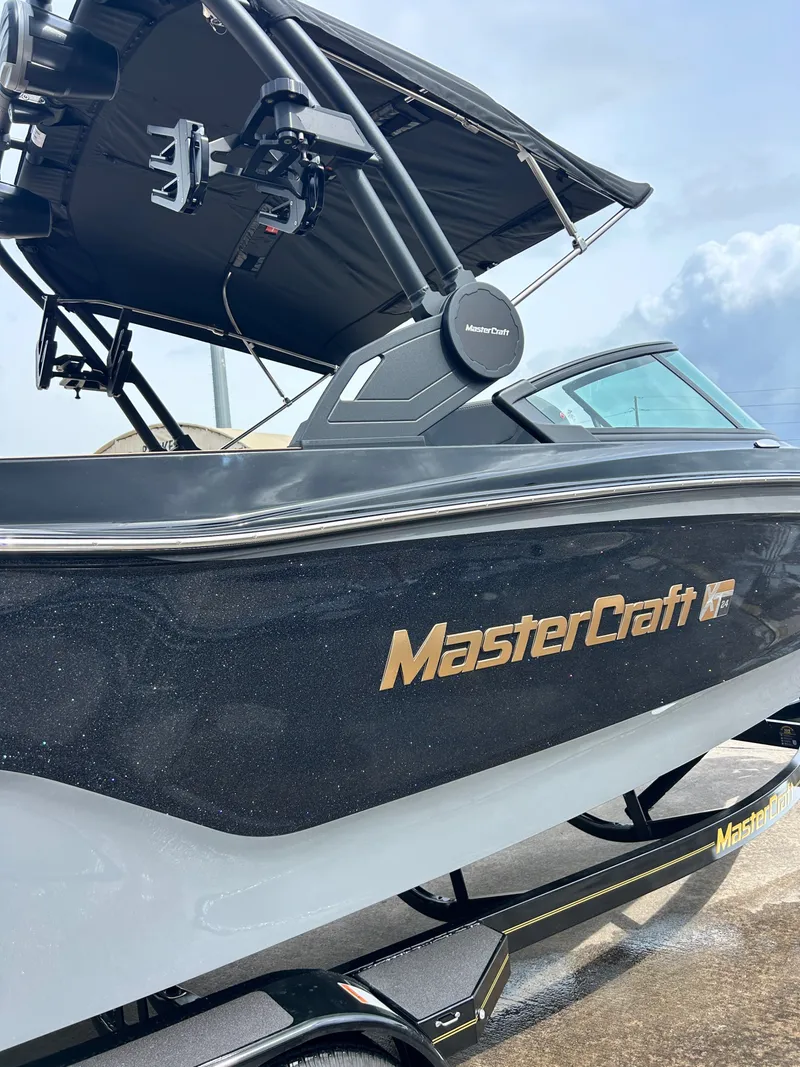 Slide: The Image of MasterCraft XT24 2026 - 8