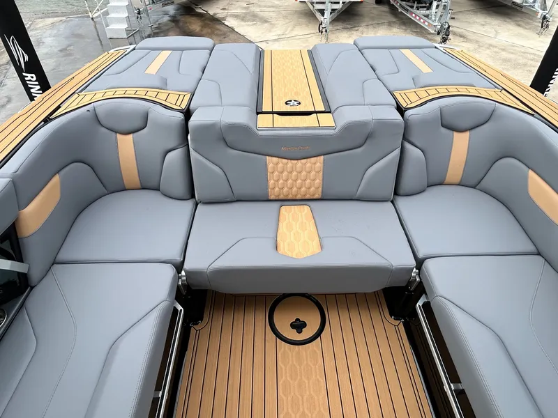 Slide: The Image of MasterCraft XT24 2026 - 47