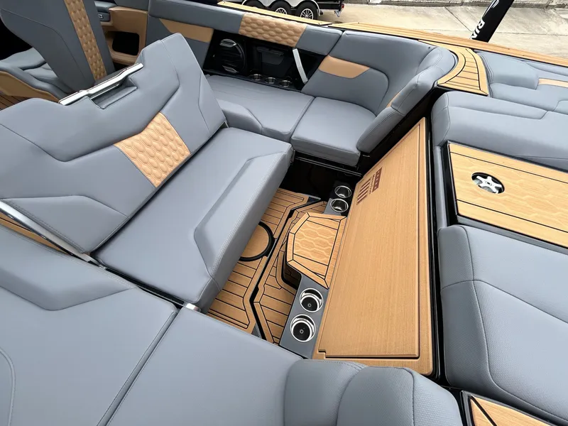 Slide: The Image of MasterCraft XT24 2026 - 53