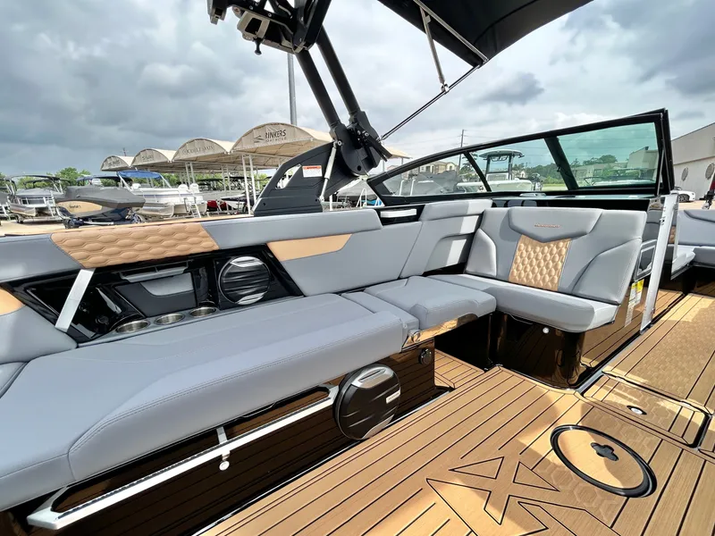 Slide: The Image of MasterCraft XT24 2026 - 29