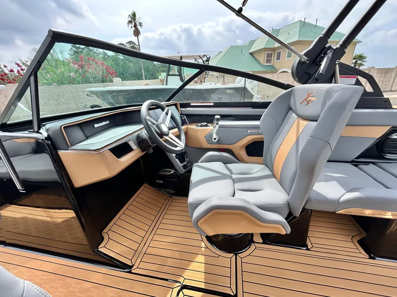 Slide: The Image of MasterCraft XT24 2026 - 27