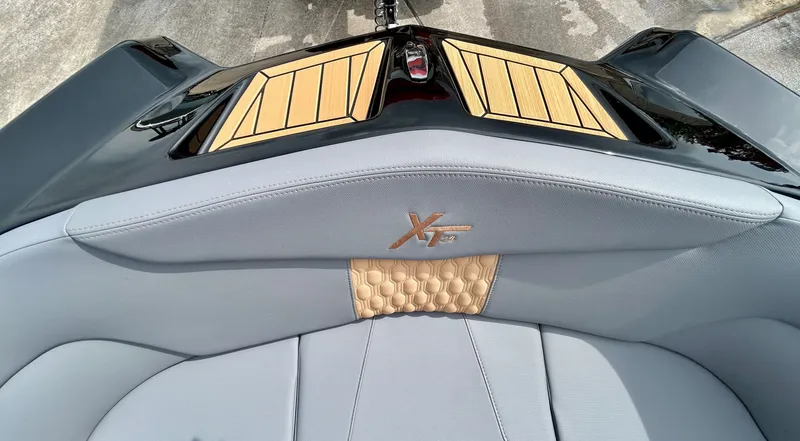 Slide: The Image of MasterCraft XT24 2026 - 18