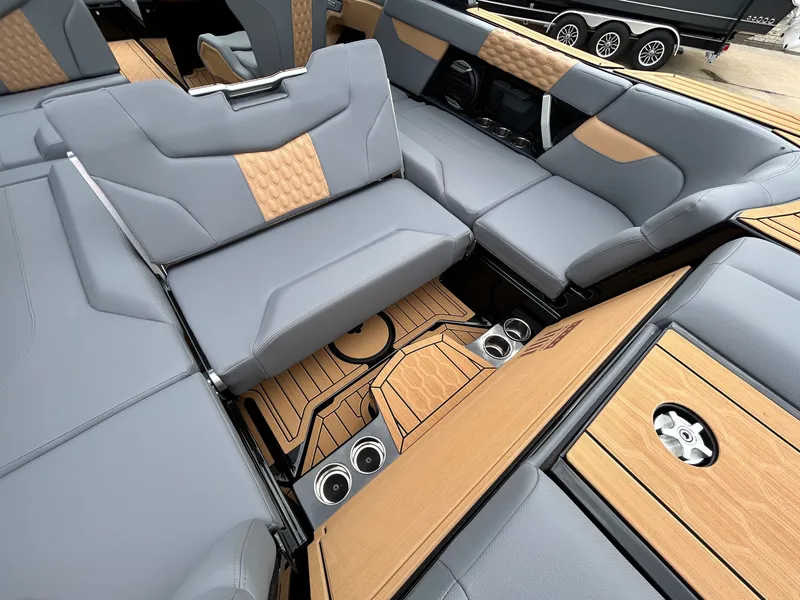 Slide: The Image of MasterCraft XT24 2026 - 54