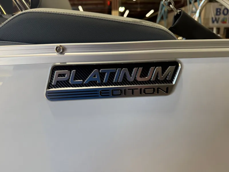 Slide: The Image of Tahoe LTZ 2385 Quad Lounge Shift SS & Honda 4-Stroke EFI 2026 - 39