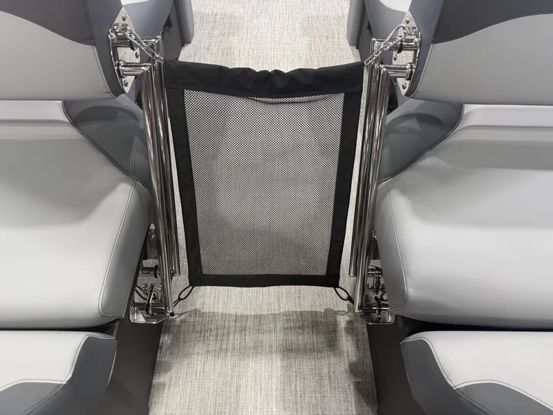Slide: The Image of Tahoe LTZ 2385 Quad Lounge Shift SS & Honda 4-Stroke EFI 2026 - 24