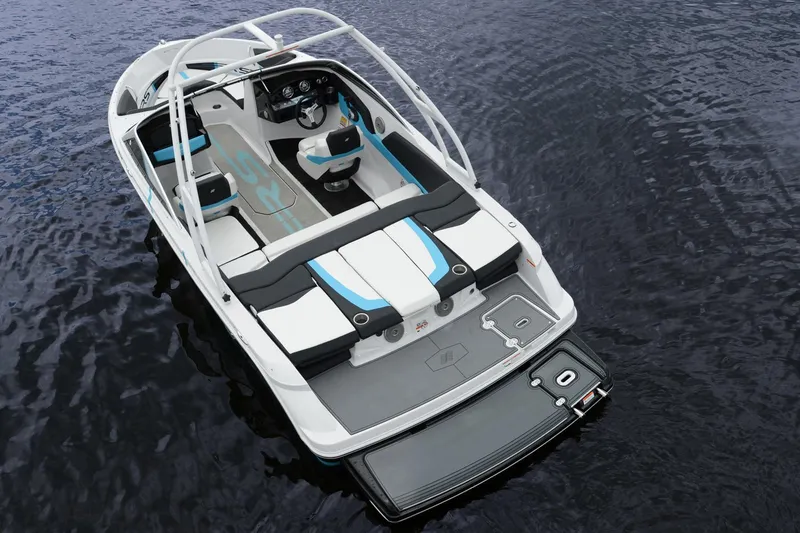 Slide: The Image of Manufacturer Provided Image: 2016 Four Winns H200RS boat on water, top view. - 8