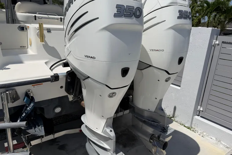 Slide: The Image of Twin 350 Verado engines on a 2008 Hydra-Sports Vector 2900 CC boat. - 8