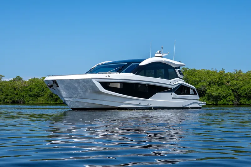 Slide: The Image of Galeon 435 GTO 2026 - 36