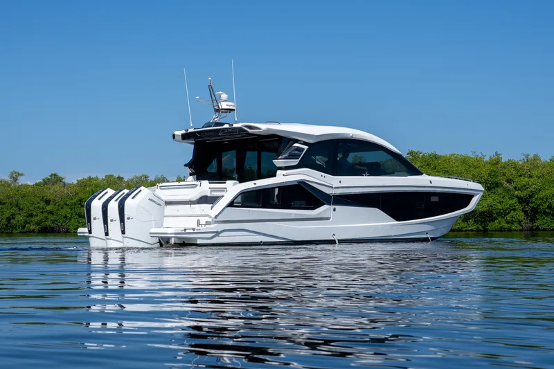 Slide: The Image of Galeon 435 GTO 2026 - 34