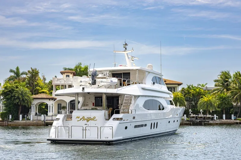Slide: The Image of Luxury 2008 Hargrave Enclosed Skylounge MY yacht on a scenic waterway. - 3