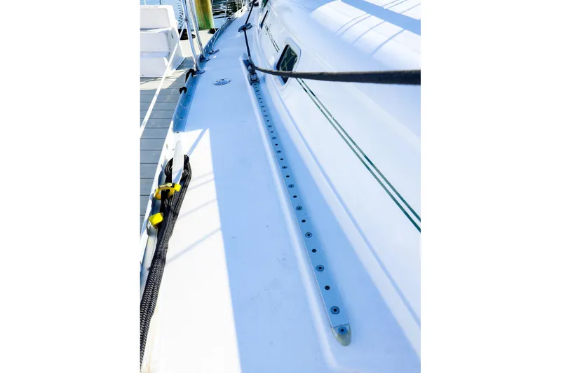 Slide: The Image of 2002 Beneteau Oceanis Clipper 361 deck view with rigging and fittings. - 20