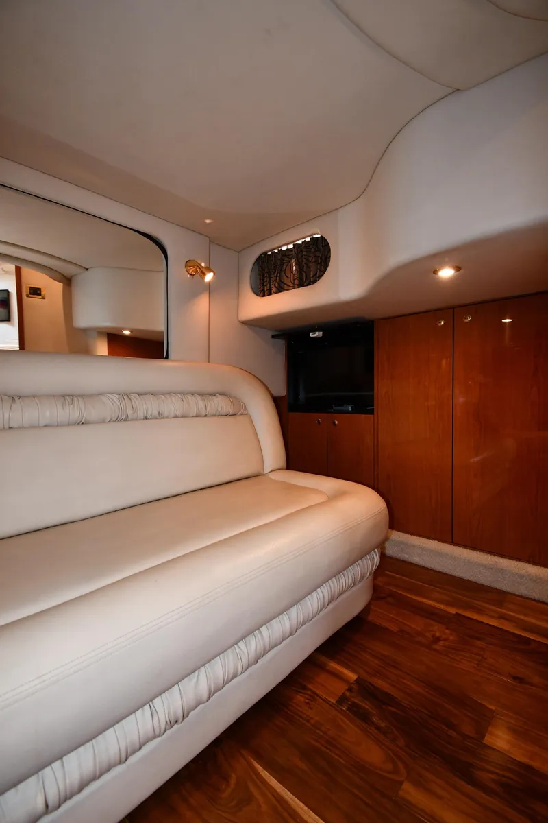Slide: The Image of Sea Ray Sundancer 460 2000 - 65