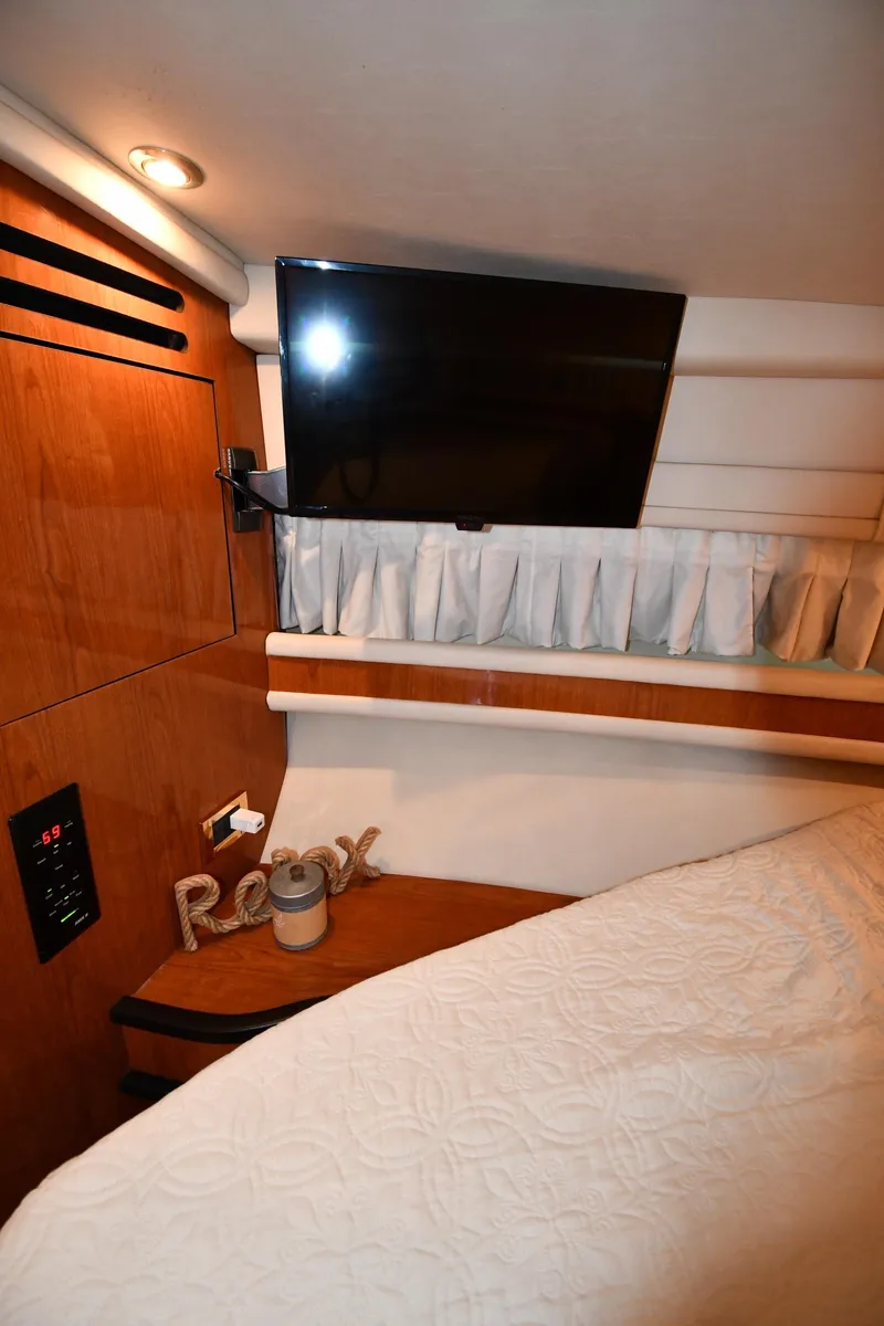Slide: The Image of Sea Ray Sundancer 460 2000 - 69