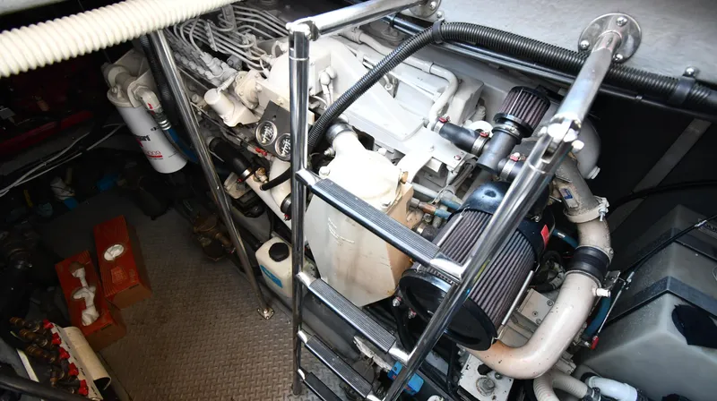Slide: The Image of Sea Ray Sundancer 460 2000 - 78