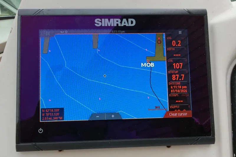 Slide: The Image of Simrad marine GPS display on 2006 Sea Ray 240 Sundancer boat. - 11