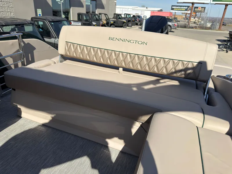 Slide: The Image of Bennington 25 QX Swingback 2026 - 54