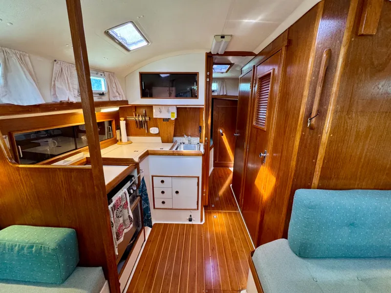 Slide: The Image of Nonsuch 30 Ultra 1989 - 53