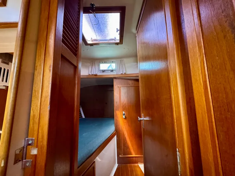 Slide: The Image of Nonsuch 30 Ultra 1989 - 68