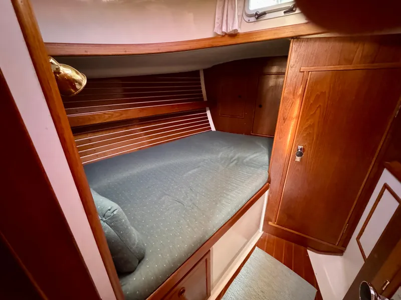 Slide: The Image of Nonsuch 30 Ultra 1989 - 69