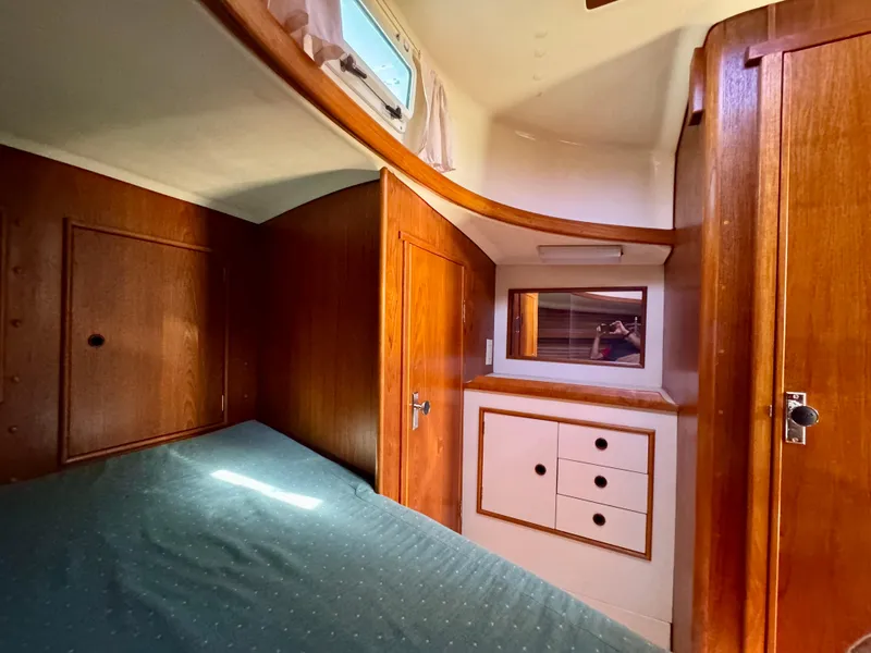 Slide: The Image of Nonsuch 30 Ultra 1989 - 79