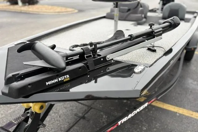 Slide: The Image of 2023 Tracker Pro 170 boat with Minn Kota Edge trolling motor. - 33
