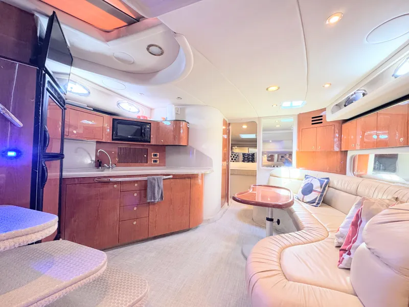 Slide: The Image of Sea Ray 380 Sundancer 2001 - 14