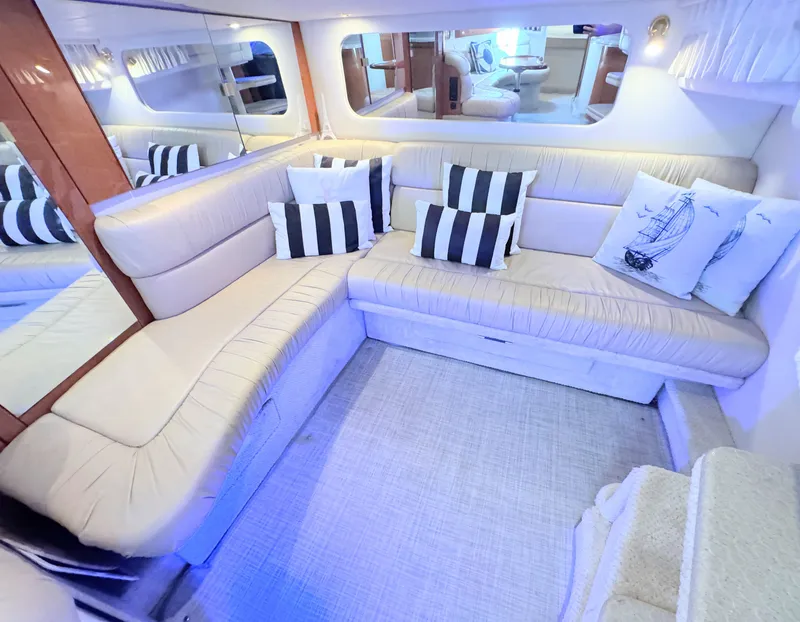 Slide: The Image of Sea Ray 380 Sundancer 2001 - 18