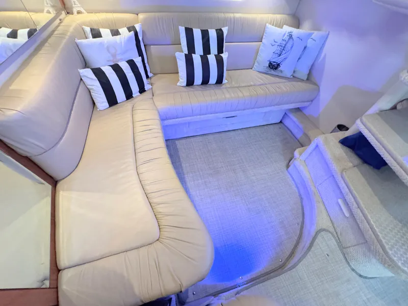 Slide: The Image of Sea Ray 380 Sundancer 2001 - 19