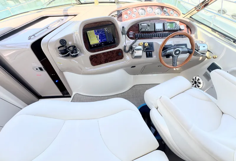 Slide: The Image of Sea Ray 380 Sundancer 2001 - 9