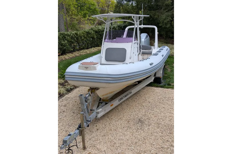 The Image of Brig E780 Lift Kept w / Trailer 2016 - undefined