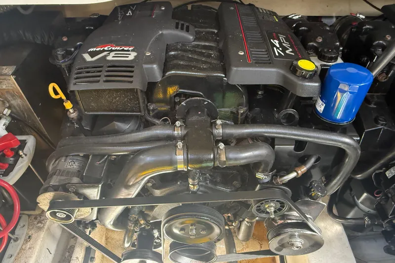 Slide: The Image of Engine of a 1999 Formula 34 Performance Cruiser with MerCruiser V8. - 42