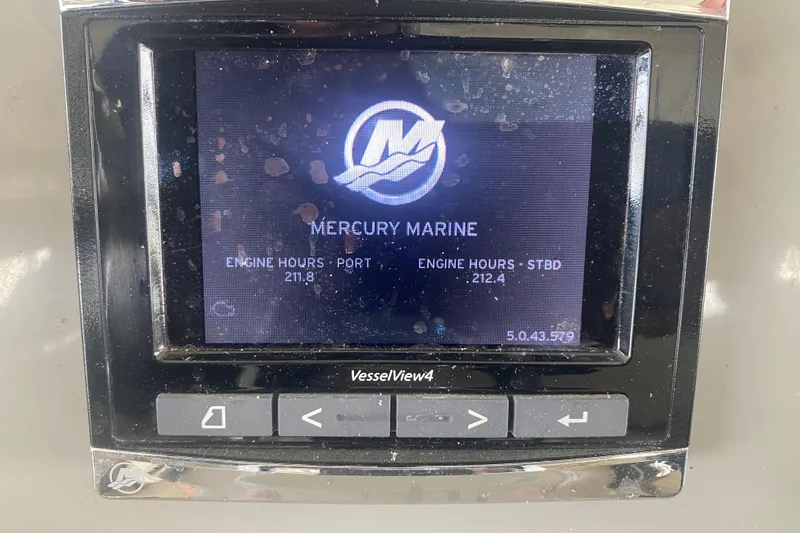 Slide: The Image of Mercury Marine VesselView4 display showing engine hours for Boston Whaler 330 Outrage, 2016 model. - 31