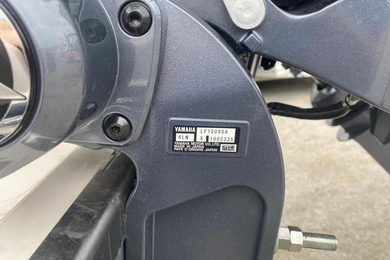 Slide: The Image of Yamaha motor label on a 2026 Sea Chaser 24 HFC boat engine. - 15