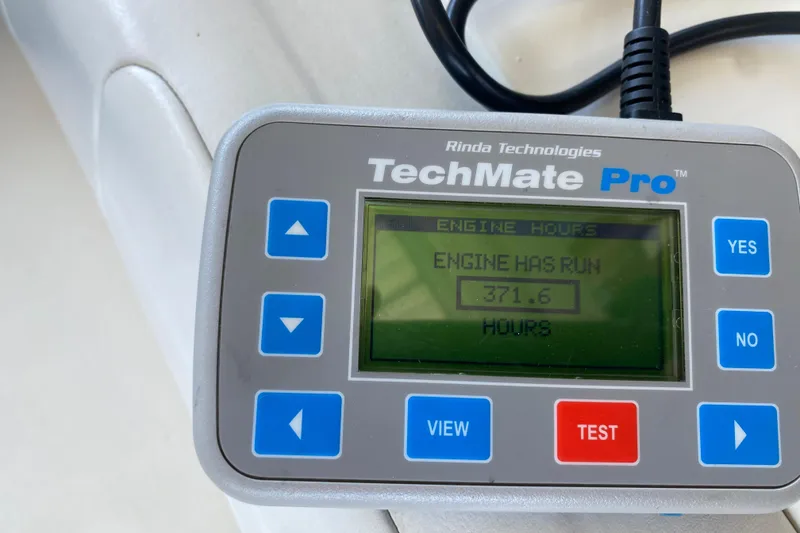 Slide: The Image of Digital engine hour meter displaying 371.6 hours for 2002 Formula 382 FASTech. - 22