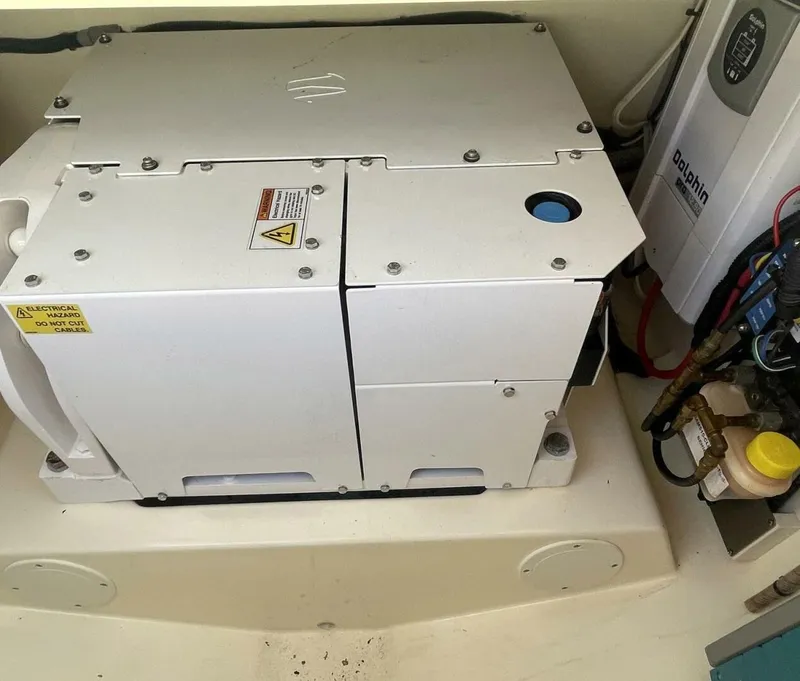 Slide: The Image of Scout 380 LXF 2019 - 21